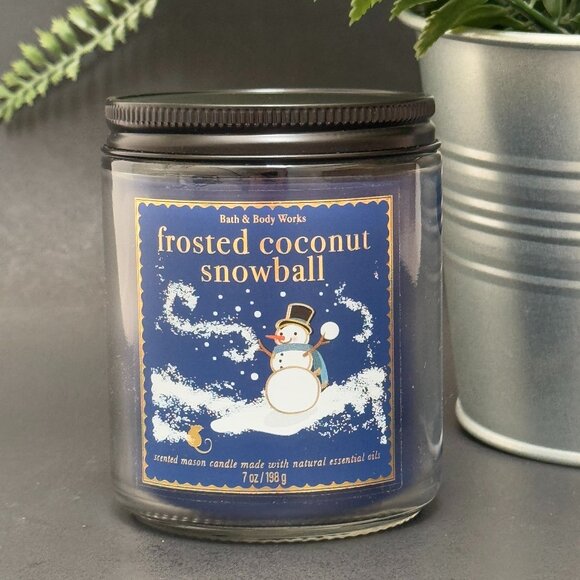 BBW Frosted Coconut Snowball Bath & Body Works Mason Jar Single Wick Candle - Picture 1 of 10